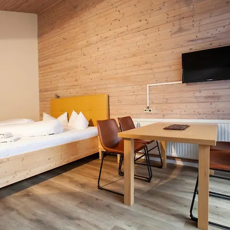 Schima Drosa - - By Pferd Auf Wolke * Gaschurn