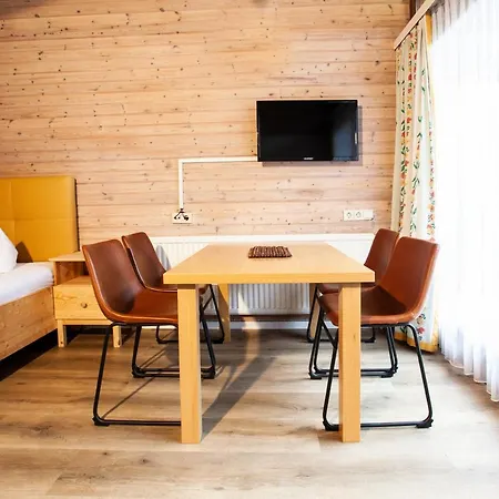 Schima Drosa - - By Pferd Auf Wolke Gaschurn