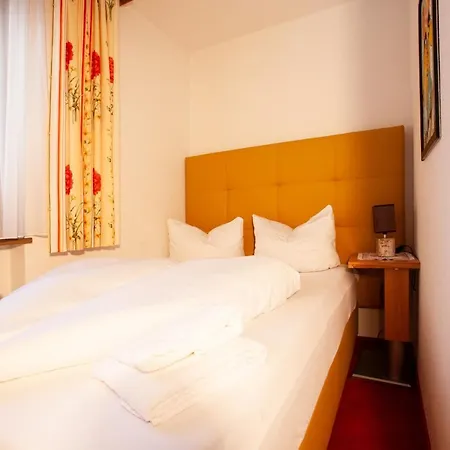 Schima Drosa - - By Pferd Auf Wolke Apartament