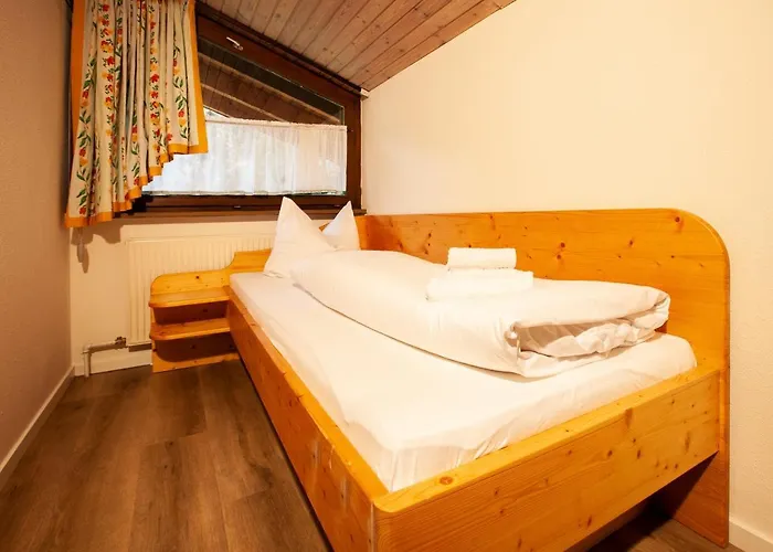 Schima Drosa - - By Pferd Auf Wolke * Gaschurn